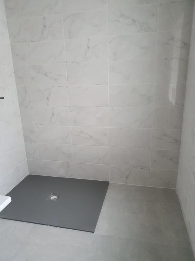 Luxury 6 Bedroom Spiddal Villa, Jacuzzi, Balcony Голвей Екстер'єр фото